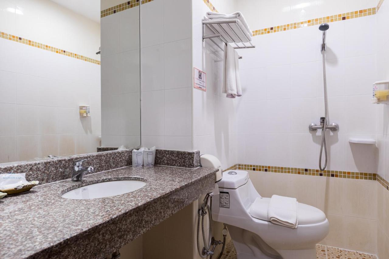 24@Home Hotel Nonthaburi Exterior photo